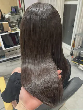 ミディアム sunny. マコトのヘアスタイル