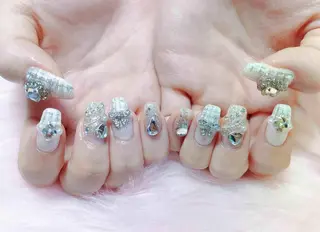 ネイル MoonNail ユリ🌸のネイルデザイン
