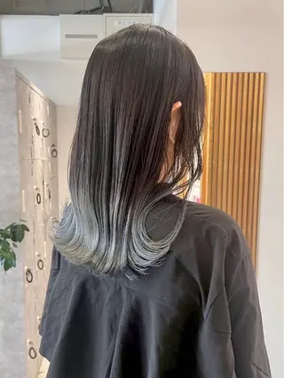 セミロング ナチュラルカラー /AKIR‎A🌝のヘアスタイル