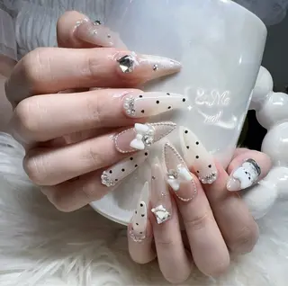 ネイル &ME ネイルサロンのネイルデザイン
