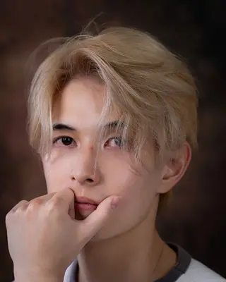 ショート カラー メンズ 松尾 泰伸のヘアスタイル