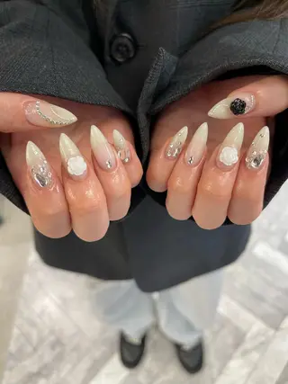 ネイル ユナ🌙 nailのネイルデザイン