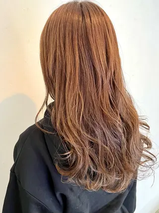 ロング カラー 伊藤 さやかのヘアスタイル