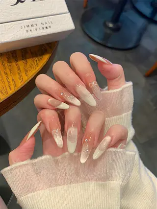 カラー AIN Nailのネイルデザイン