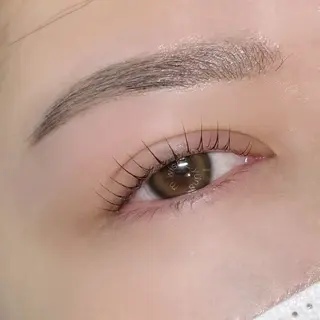 マツエク・マツパ m.wish Yuna🍒の眉毛・アイブロウイメージ