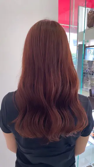 ロング カラー 小坂 麻綾のヘアスタイル