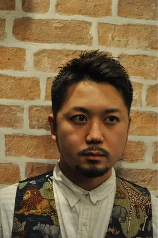 ショート 近藤 真のヘアスタイル