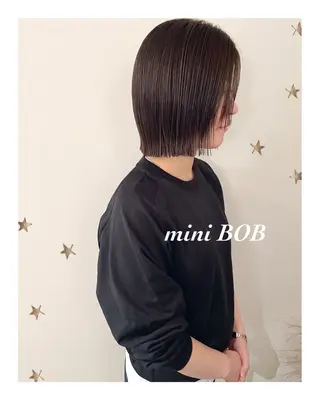 ショート カラー 市川 千夏のヘアスタイル