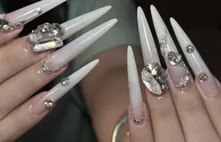 ネイル エリ🫧 nail池袋東口のネイルデザイン