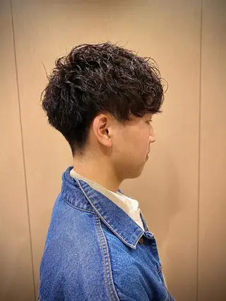 ショート パーマ メンズ 山田 哲平のヘアスタイル