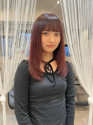 セミロング カラー 渋谷 留菜のヘアスタイル
