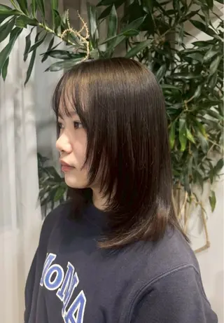 ミディアム 中西 美聖のヘアスタイル