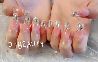 ネイル D-BEAUTY Nailsalonのネイルデザイン