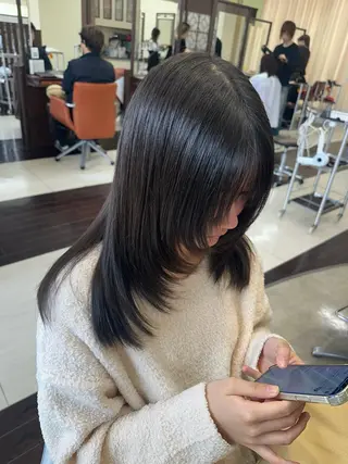 ロング カラー レイヤー×垢抜け/ ハイトーン/朝倉友香のヘアスタイル