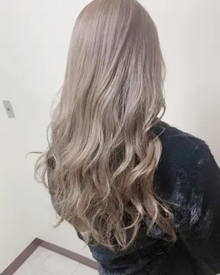 ロング カラー パーマ ヘアアレンジ メンズ キッズ ネイル マツエク・マツパ 新宿駅近♡友達とOK 🦋W -ワット -のヘアスタイル