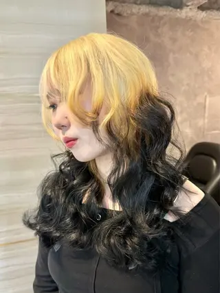 ロング カラー ヘアアレンジ 🌱巴結生🌿大宮 ☁️ミルクティーのヘアスタイル