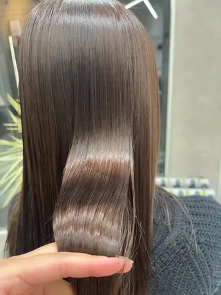 ロング 野口 桃香のヘアスタイル
