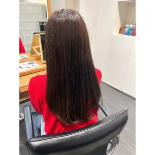 ロング カラー 山本 凪のヘアスタイル