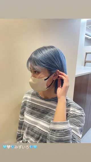 ショート カラー 桒原 ちさのヘアスタイル