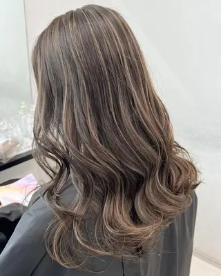 カラー 【公式】amble luxe池袋東口🩷のヘアスタイル