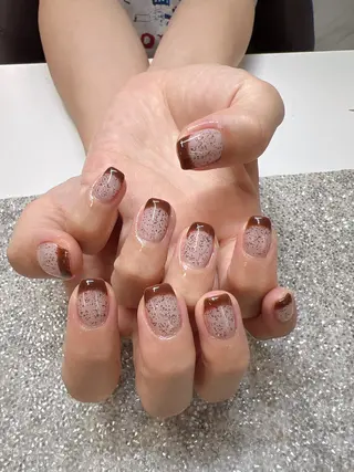 ネイル ガレンドウ 白澤 愛子のネイルデザイン