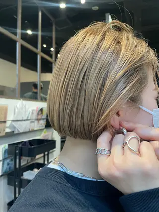 ショート 秋山 裕香のヘアスタイル