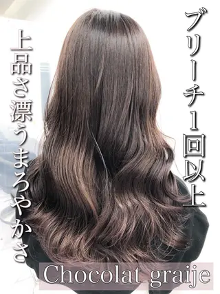 ロング カラー ハイトーン×レイヤー カットTAKUMIのヘアスタイル