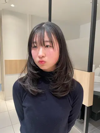 セミロング 💗モデルカット 募集中のヘアスタイル