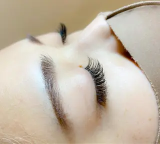 マツエク・マツパ 繪蒔/柿の木坂 にあるまつ毛サロンのマツエク・マツパデザイン