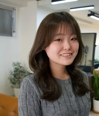 ミディアム 【シクネ】ユウダイ お顔まわりカット💎のヘアスタイル