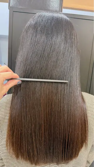 ロング 💫似合わせカット ✨艶髪カラーのヘアスタイル