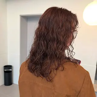 ミディアム パーマ 顔まわりカット/透け カラー/Memi🎀のヘアスタイル