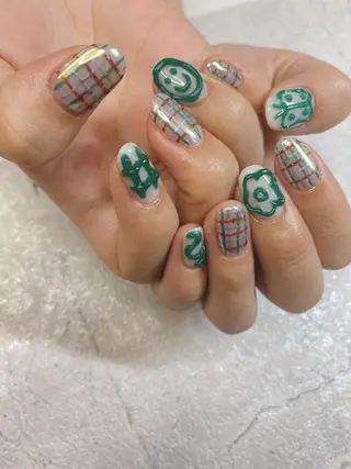 ネイル うにゃねいる🌷 Mayaのネイルデザイン