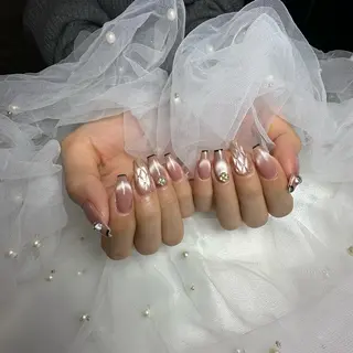 ネイル 里見 麗のネイルデザイン