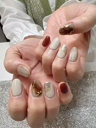 ネイル ガレンドウ 白澤 愛子のネイルデザイン