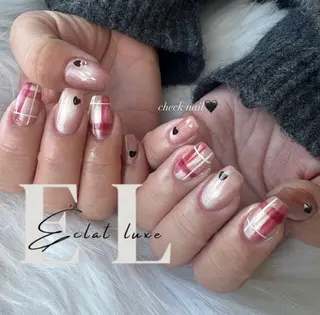 ネイル 倉石 百恵のネイルデザイン