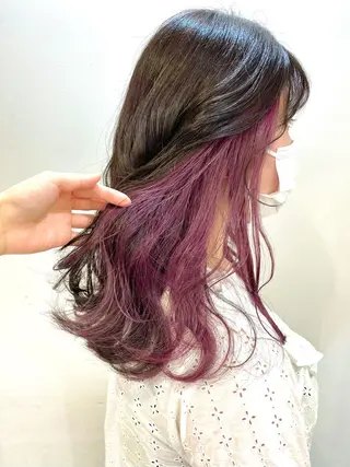 セミロング カラー 横山 奈央のヘアスタイル