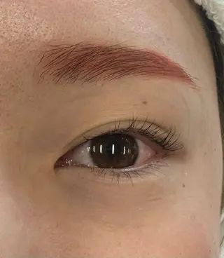 マツエク・マツパ Modek's 西宮 akariのヘアスタイル