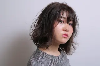 ミディアム Culumi クルミ 松井照雄/梅田茶屋町のヘアスタイル