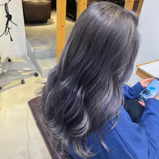 ロング 川口 絵理のヘアスタイル