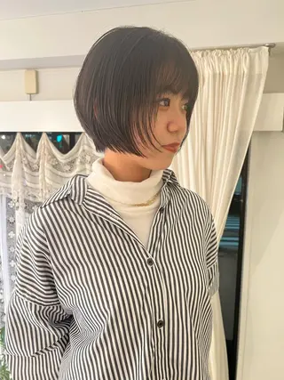 ショート ブリーチカラー🎀 韓国風/寺門美優のヘアスタイル