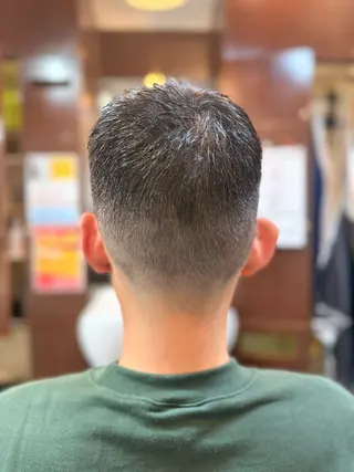 ショート メンズ スガワラ マキのヘアスタイル