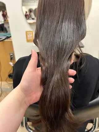 カラー ベージュ/ダブルカラ ー/新潟駅/青柳萌果のヘアスタイル