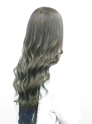 ロング カラー Atem ☀️大町店のヘアスタイル