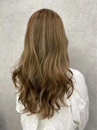 ロング カラー 中村 玲美のヘアスタイル