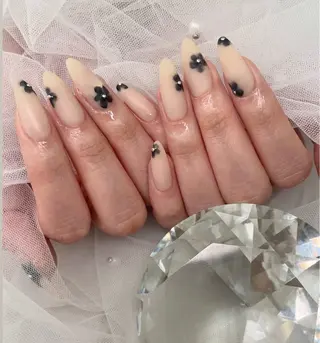 ネイル Emma Jewel🏛️♡のネイルデザイン