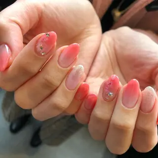 ロング カラー ヘアアレンジ キッズ ネイル マツエク・マツパ 福田 加奈のネイルデザイン