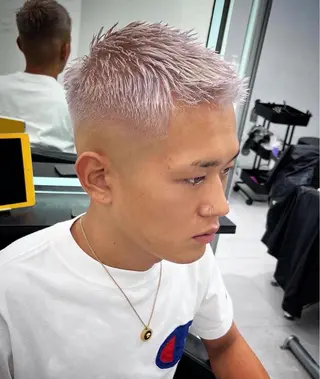 カラー メンズ 大月 優汰のヘアスタイル