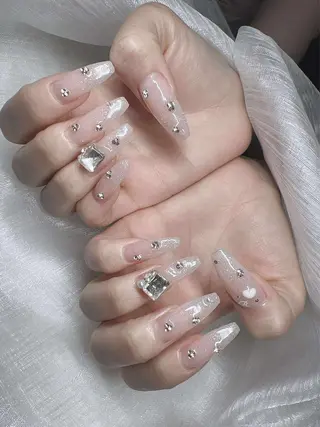 ネイル Lee Nailsのネイルデザイン
