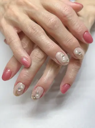 ネイル 透灯 TOUTOU 🪄のネイルデザイン